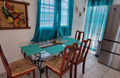 Hoyo Mulas Appartement | Tropical Breezy Suite - 10 mins near SJU airport and beaches