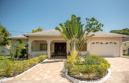 St. Ann's Bay Villa | Tropical Escape Villa - Jamaïque