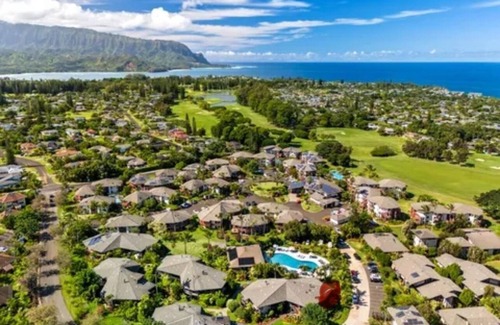 Kaiulani Copropriété | Tropical Garden Condo with AC and pool