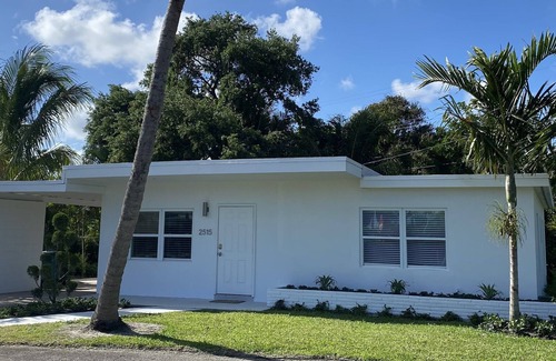 Florida North Atlantic Coast Maison | Tropical Getaway 4 miles from Beach
