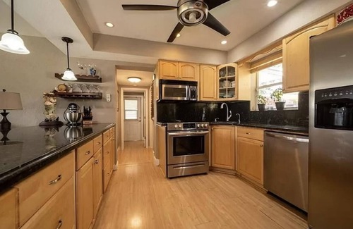 Garden Isles Villa | Tropical Oasis Fantastic 4 BD 3 BTH Home