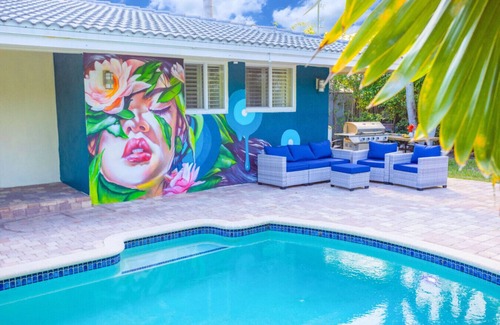 South Corals Maison | Tropical Oasis Heated saltwater Pool 6min to beach