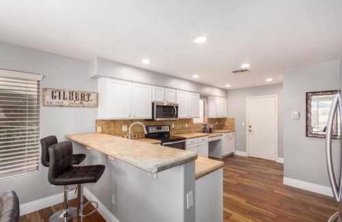 Ashley Heights Maison | Tropical Oasis in Sunny Arizona!
