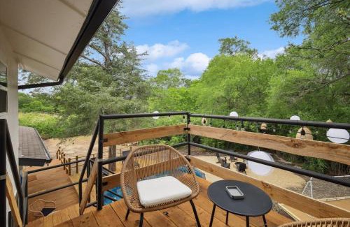 Lancaster Maison | Tropical Oasis - Pool + Beach Volleyball + Firepit