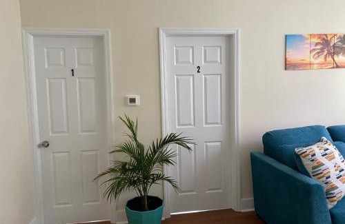 Irvington Maison | Tropical Oasis - Room 1