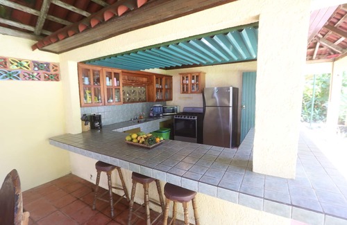 Esterillos Maison | Accueil Oceanfront avec Guest House et deux piscines !!