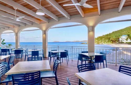 Estate Frenchman Bay Copropriété | Tropical Paradise: 1BR Suite @ Limetree Resort