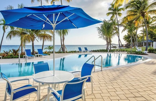 Estate Frenchman Bay Copropriété | Tropical Paradise: Studio @ Limetree Resort