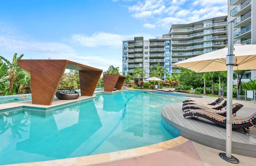 West End Appartement | Tropical Resort ~ 2 chambres / 2 salles de bain / 1 voiture ~ West End