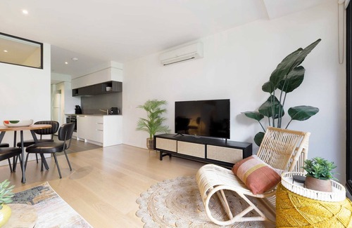 Hawthorn Copropriété | Tropical Sanctuary in Hawthorn’s Urban Hot Spot