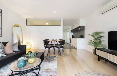 Hawthorn Copropriété | Tropical Sanctuary in Hawthorn’s Urban Hot Spot