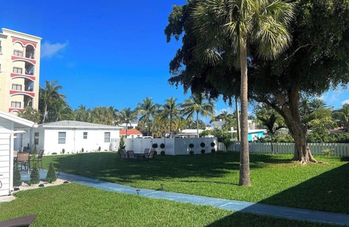 Lauderdale Beach Cabine | Tropical Treehouse, Beach Access