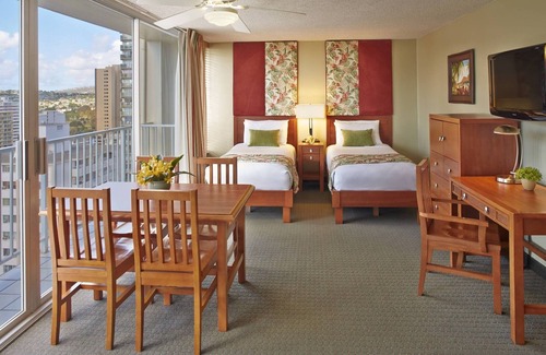 Waikiki Hôtel | Tropical Waikiki Stay with Breathtaking Views and Modern Comforts