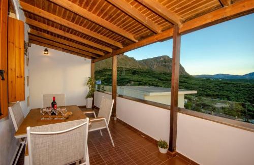 Faleliana Maison | Trouli Rokka House