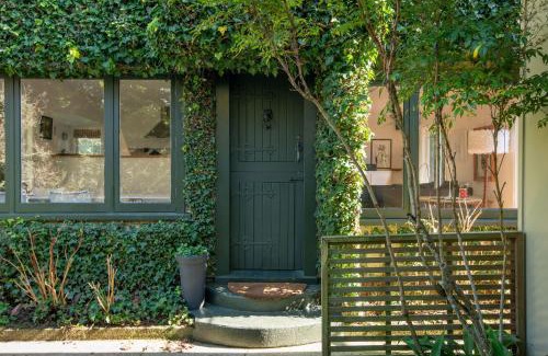 Okere Falls Maison | Trout Pool House - Okere Falls Lakeside Retreat