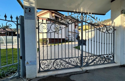 Stiava Villa | Trovaposo Guest House - Villa with pool in the hills of Versilia