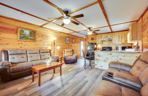 Troy Cabine | Troy Cabin w/ River Access: Fish, Kayak & More!
