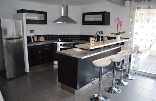 Sainte-Savine Cottage | TROYES - Loft au calme avec terrasse