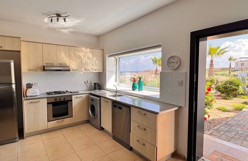 Tatlisu Copropriété | True front line apartment in Tatlisu North Cyprus