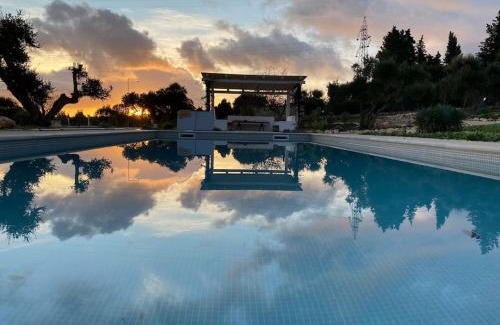 Cisternino Maison | TRULLI TERRA DI MEZZO