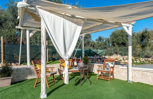 San Vito dei Normanni Villa | Trullo Delle Ginestre Private Pool, Latiano, Italy