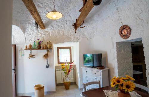 Fasano Maison | Trullo Mont Bell con giardino e piscina privata