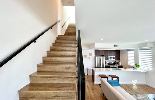 Pico-Union Maison | Truly Special LA Gem private rooftop deck VIEWS