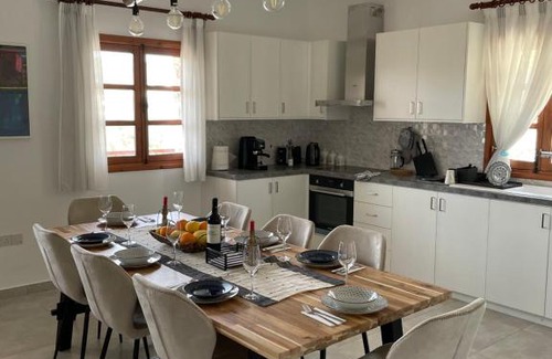 Lemona Appartement | Tsangarides Apartment with Mountain View in Lemona, Paphos