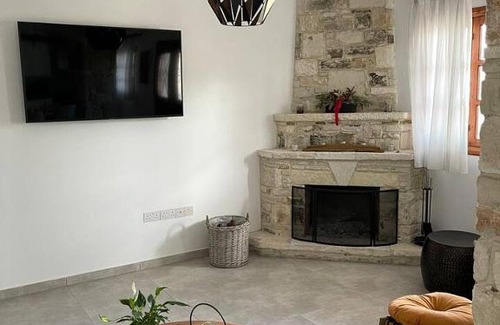 Lemona Appartement | Tsangarides Apartment with Mountain View in Lemona, Paphos