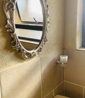 Mkhuhlu Appartement | Tshamani self catering