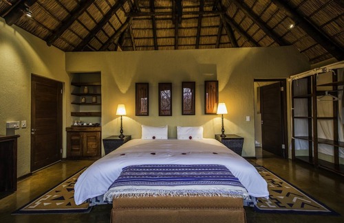 Vaalwater Cabine | Tshwene Lodge