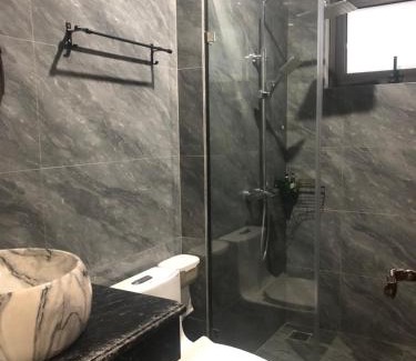 Ha Long Hôtel | Tuần Châu HQT