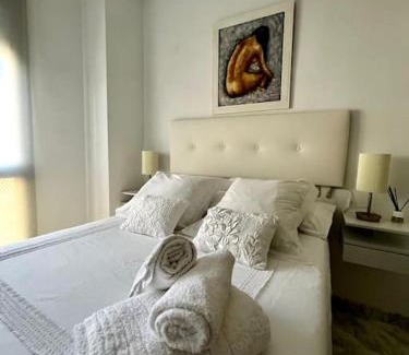 Doctor Barraquer-Grupo Renfe-Policlinico Appartement | Tu oasis de lujo junto al Guadalquivir