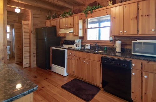 Pine Mountain Cabine | "Falcon Nest" Cabin 14A