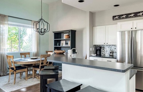 Casas Adobes Maison | Retraite de golf de Tucson - vue sur les montagnes de Catalina, accès facile aux pistes cyclables