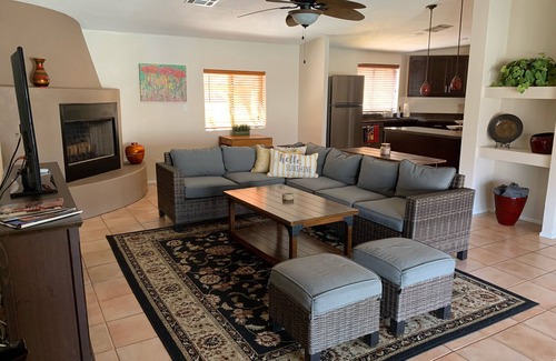 Catalina Maison | Tucson Hilltop Oasis