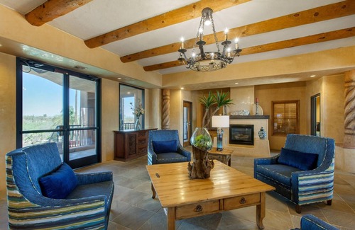 Casas Adobes Hôtel | Tucson's Serene Family Oasis