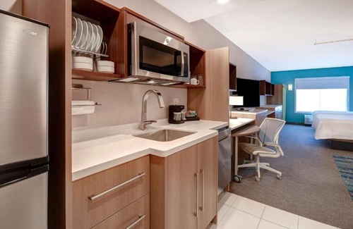 Downtown Tucson Hôtel | Tucson Treasure! 2 Comfortable Units. Onsite Parking, Breakfast, Pool!
