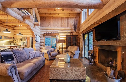 Mount Lemmon Cabine | Tucson Tri-Level Mt Lemmon Retreat w/multiple decks is walkable to Summerhaven