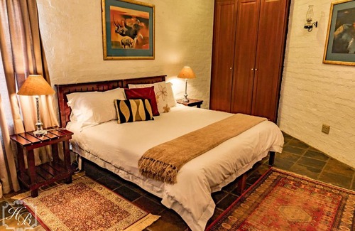 Mbombela Cabine | Tudor Cottage at Heysbrook