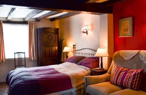 Romsey Maison | Tudor Cottage Studio