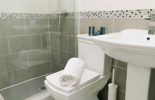 The Westside Maison | Tudors eSuites - 4 Bedroom City Centre House - #44M