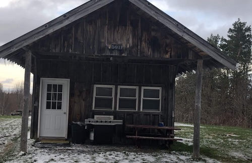 Turin Cabine | TUG HiLL Cabin on Twin Pond Farm