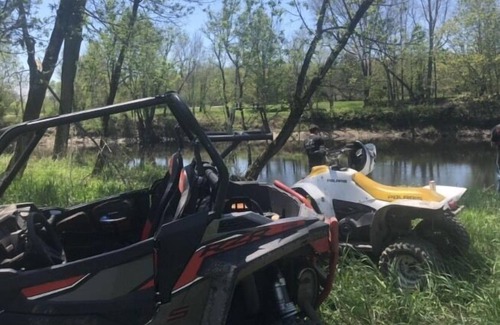 Deer River Maison | Tug Hill getaway located on snowmobile & atv trail system, nearby hiking/fishing