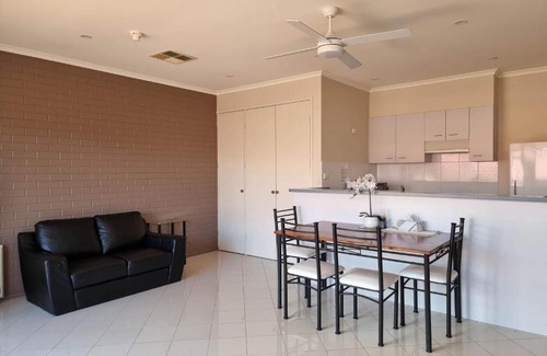 Greenway Appartement | Tuggeranong Short Stay #09 Sleeps 4