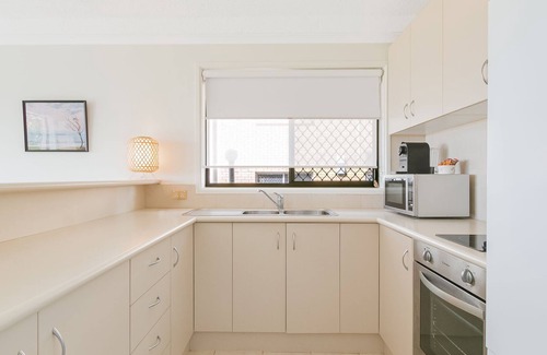 Tugun Appartement | Tugun By The Beach Unit 1 Seaside Serenity on Bilinga Beach and close to Tugun with Wi-Fi Inc.