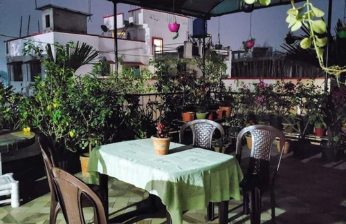 Sualkuchi Maison | Tulip Guest house (Rooftop)