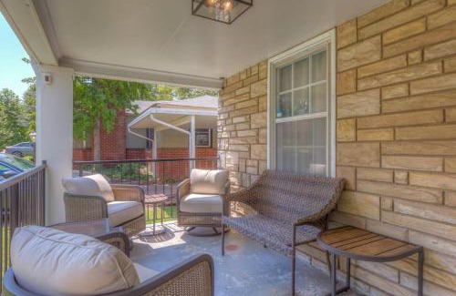 Tulsa Maison | Tulsa Home Sweet Home - King Bed Near Expo, TU, Dtwn