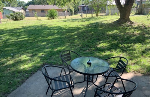 Tulsa Maison | Tulsa whole home near Hard Rock Casino and I-44 with large fenced backyard