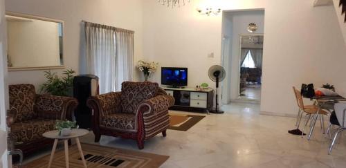 Rawang Maison | Tun Perak Homestay